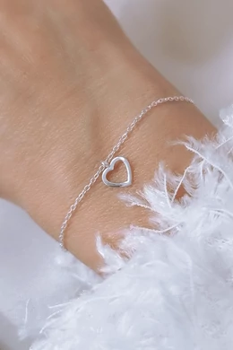 Ezüst szív charm karkötő – letisztult, minimalista ékszer