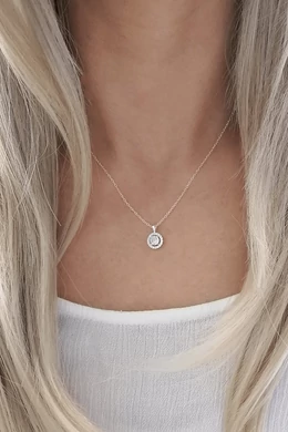 Ezüst kör medálos nyaklánc fehér cirkóniával | Elegáns ékszer