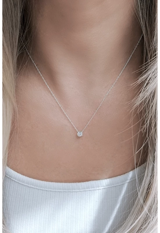 Minimalista ezüst nyaklánc cirkónia kővel | Letisztult, elegáns ékszer mindennapokra