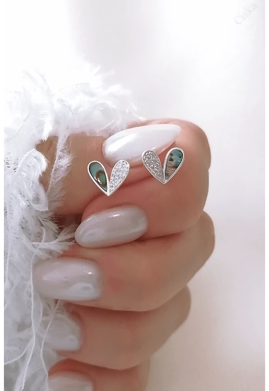 Ezüst abalone kagyló szív fülbevaló – elegáns cirkónia ékszer