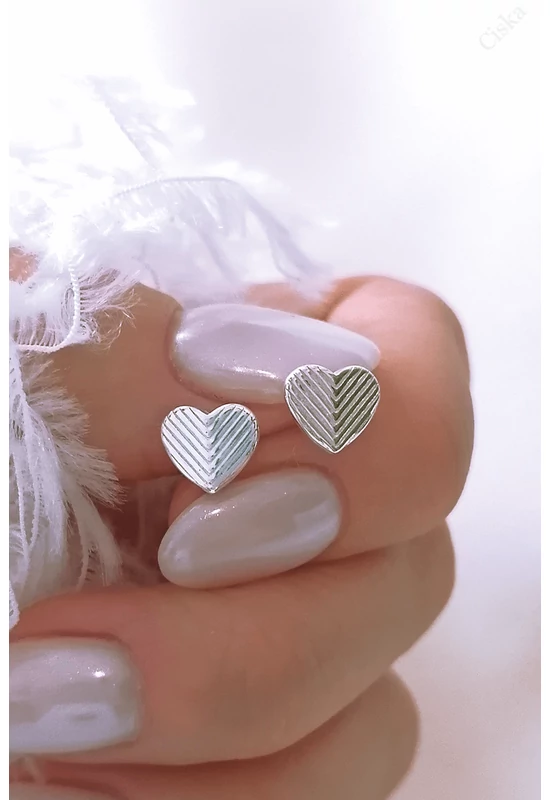 Szív alakú vésett ezüst fülbevaló | 925 sterling ezüst