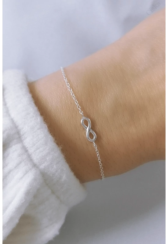 Endless Touch végtelen jel ezüst karkötő | Letisztult elegancia