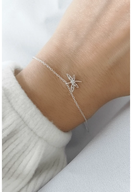Lightwing szitakötő ezüst karkötő | Finom, nőies ékszer