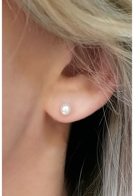 Tört Fehér Színű Gyöngy Ezüst Fülbevaló - CISKA JEWELLERY
